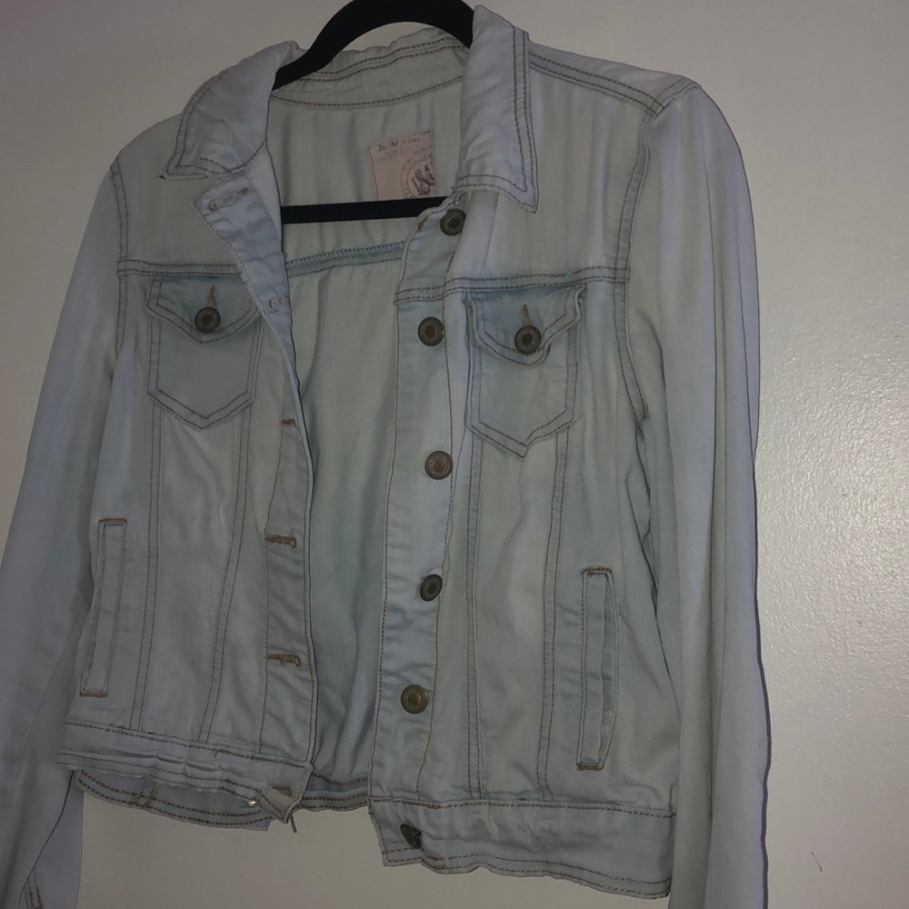 Light washed jean jacket